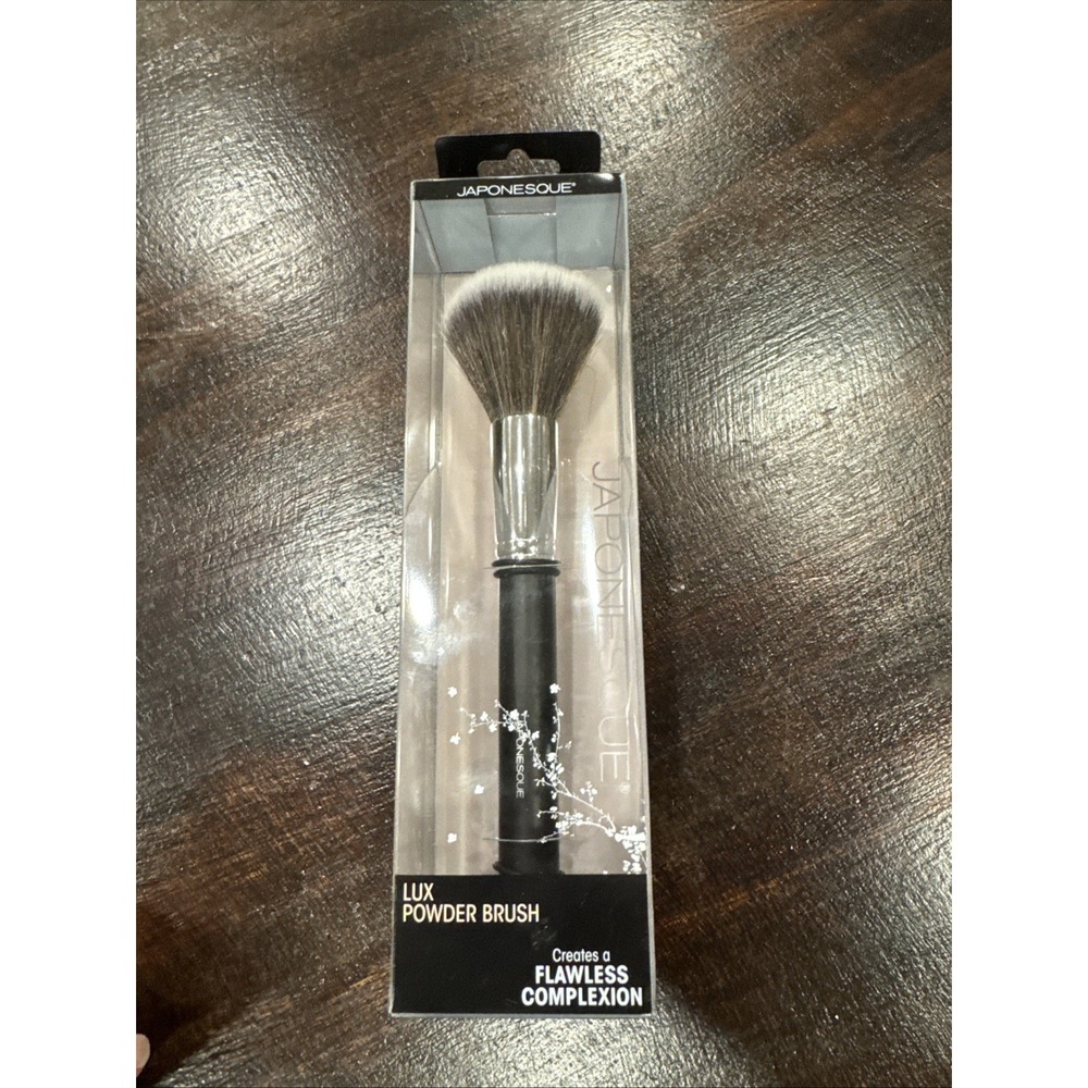 Japonesque Lux Powder Brush Flawless Complexion Full Size New in Box